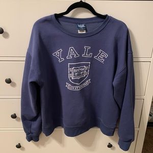 Yale sweater
